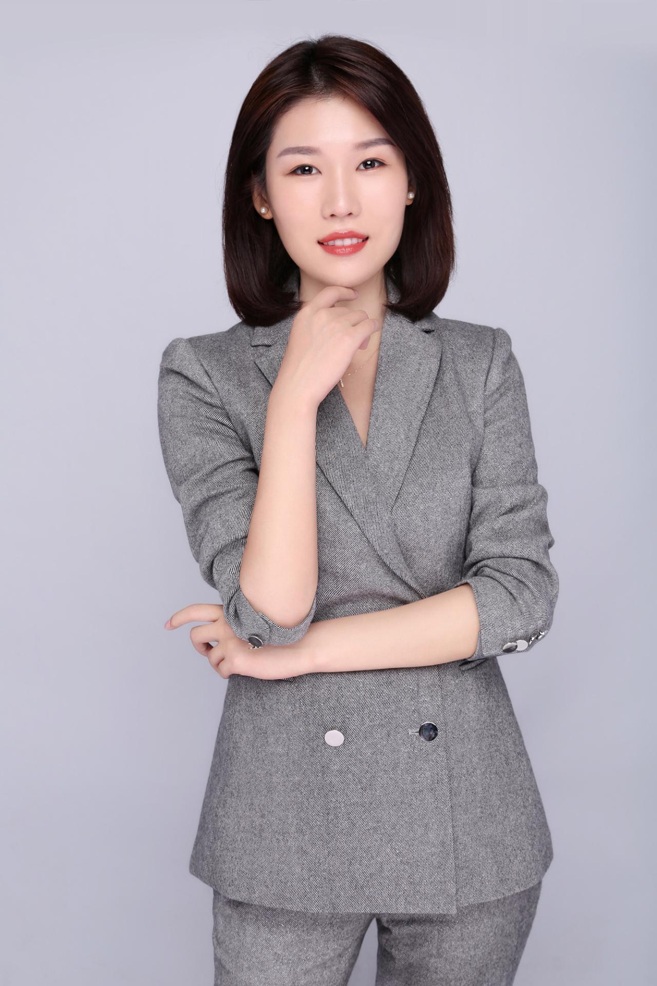 Top Expert in Digital Enterprise Management Field